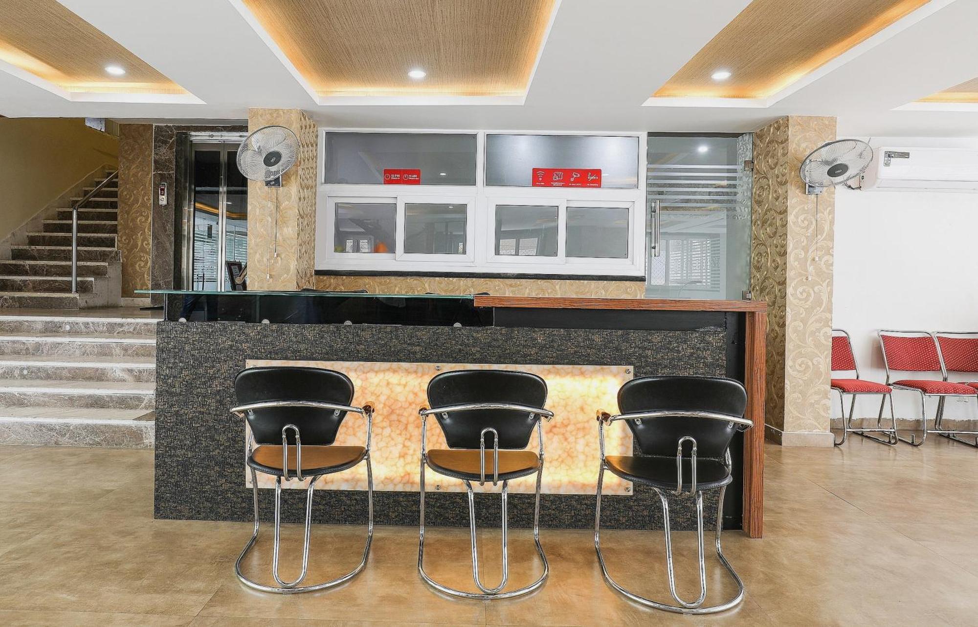 Capital O Sky Grand Hotel Hyderabad Luaran gambar
