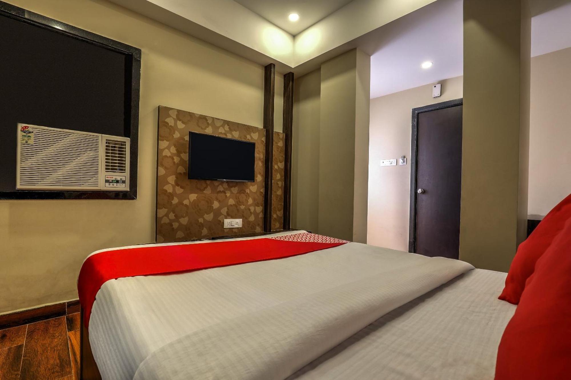 Capital O Sky Grand Hotel Hyderabad Luaran gambar